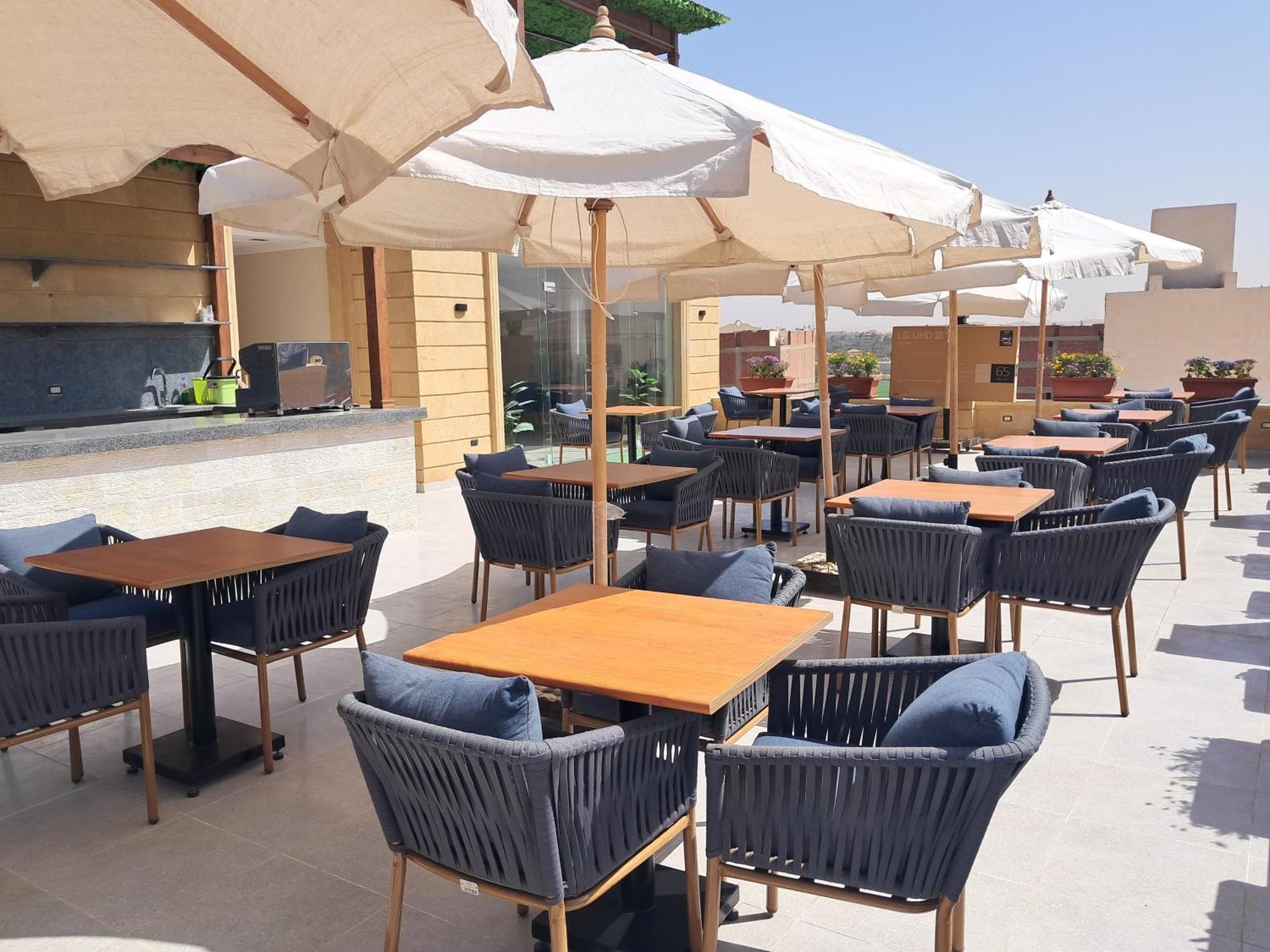 Bed & Breakfast Three Pyramids Boutique