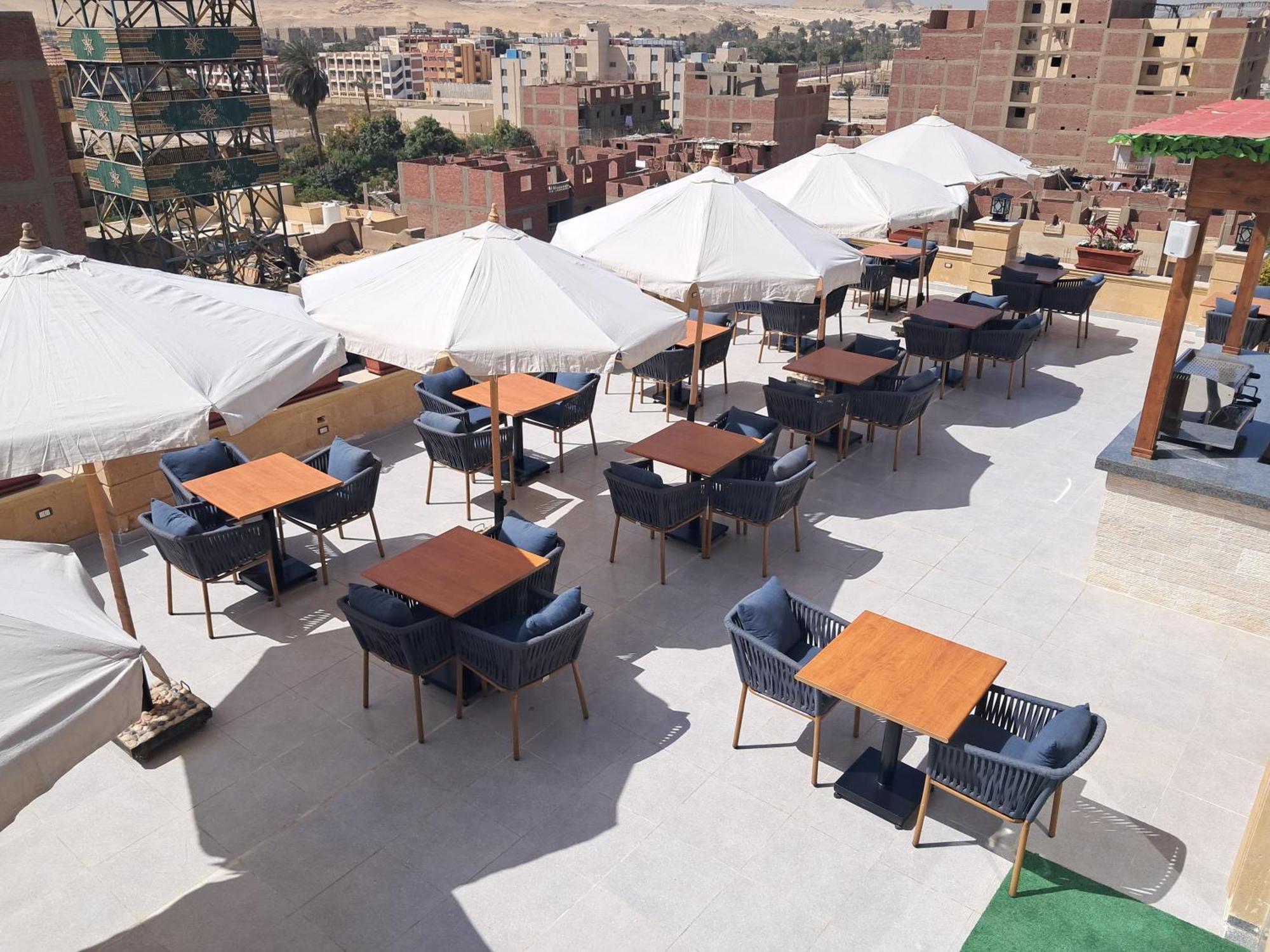 Bed & Breakfast Three Pyramids Boutique