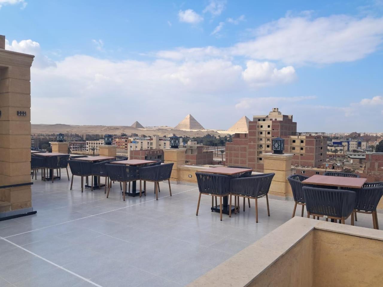 Three Pyramids Boutique Bed & Breakfast
