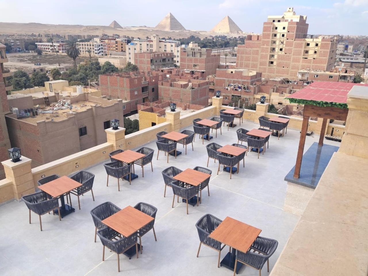 Three Pyramids Boutique Bed & Breakfast
