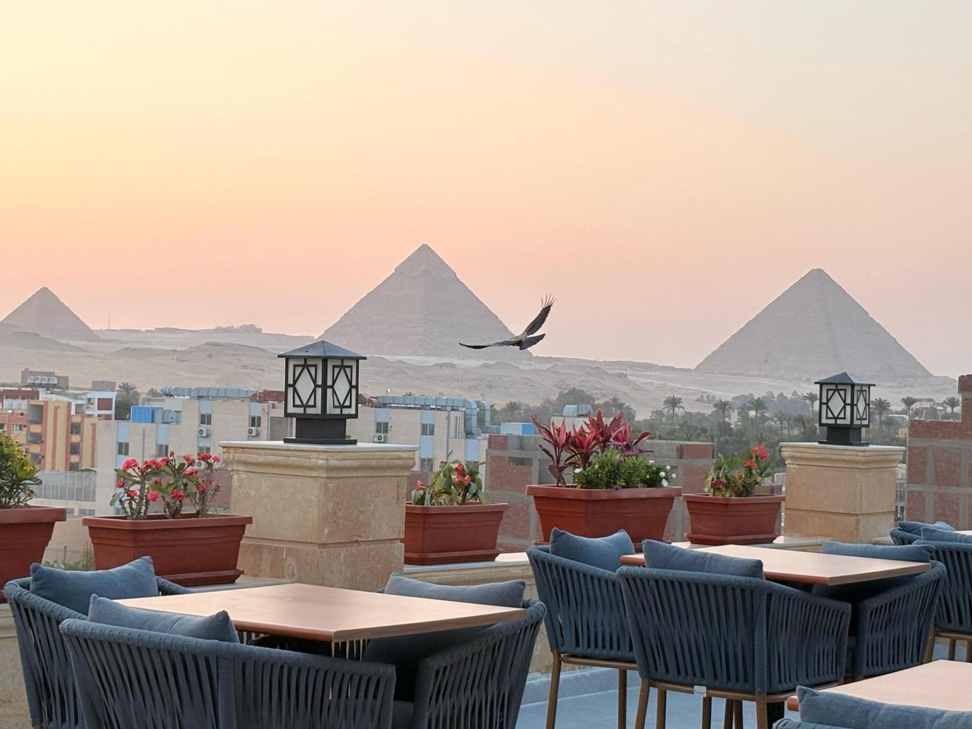 Three Pyramids Boutique Cairo