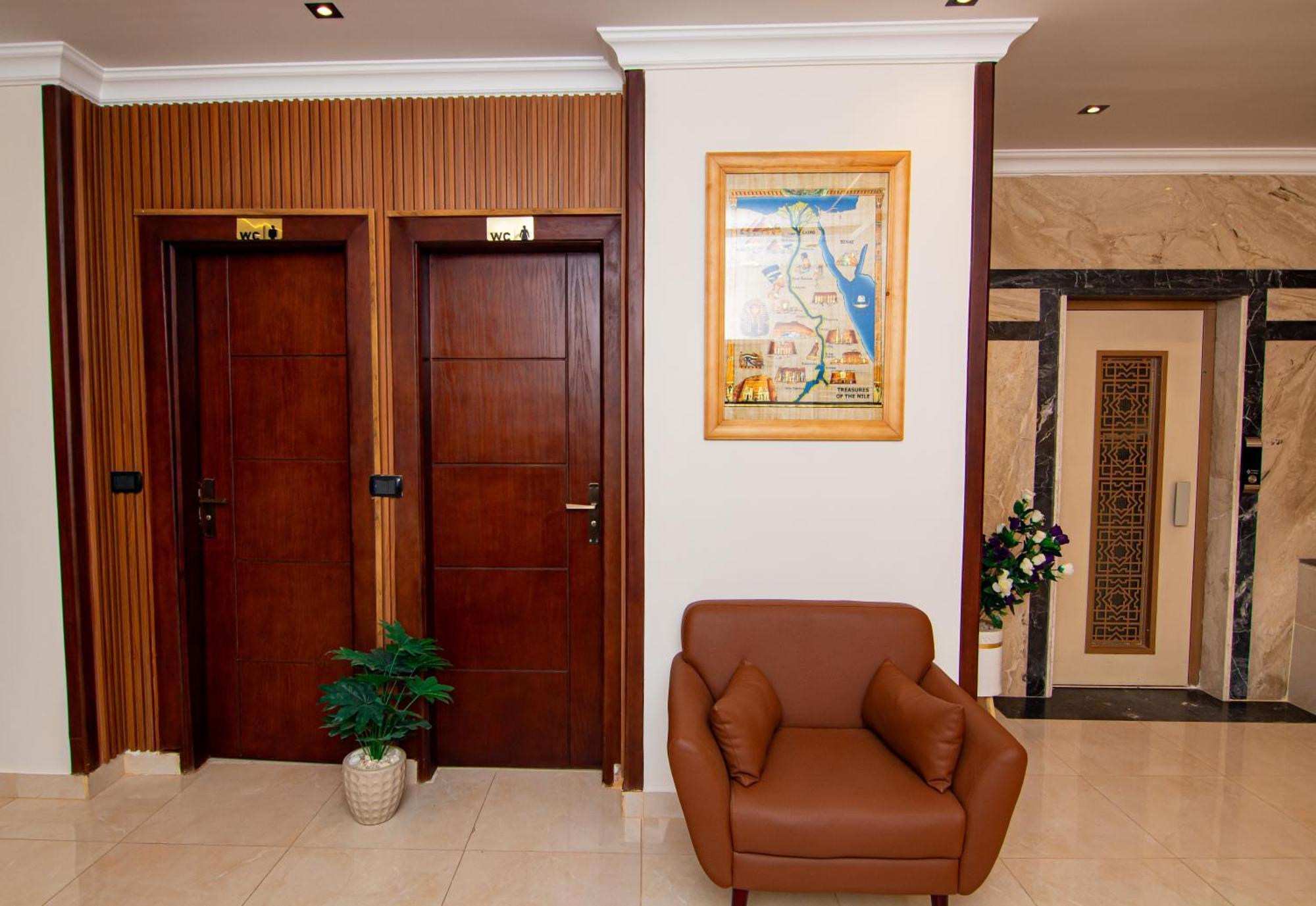 Three Pyramids Boutique Bed & Breakfast