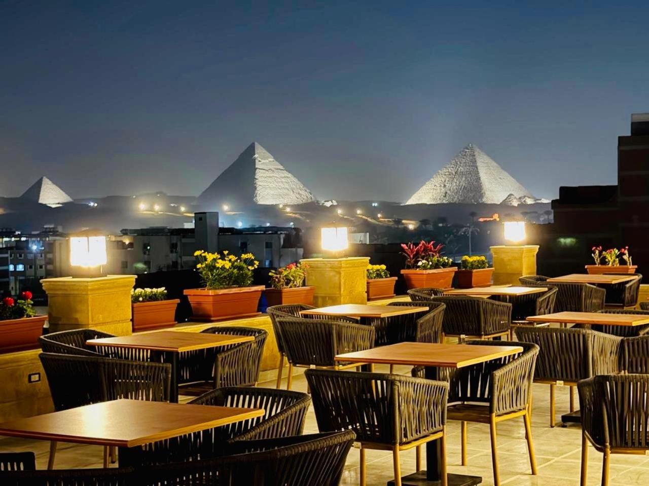 Bed & Breakfast Three Pyramids Boutique