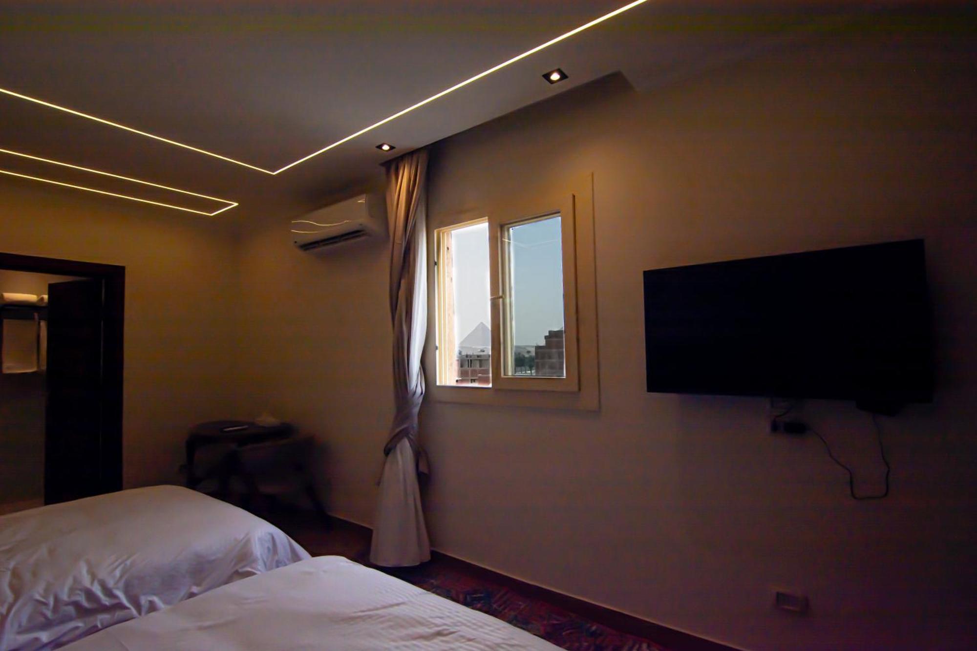 Three Pyramids Boutique Bed & Breakfast